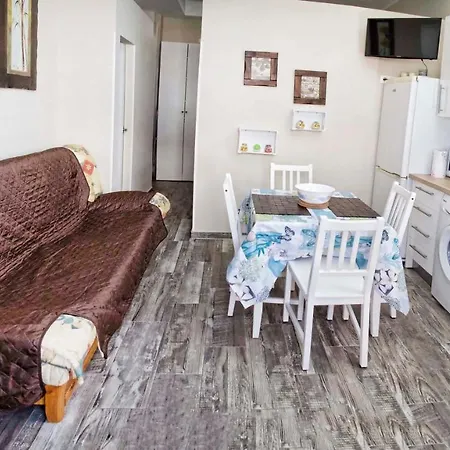 El Charco, La Jaca Apartmán La Listada